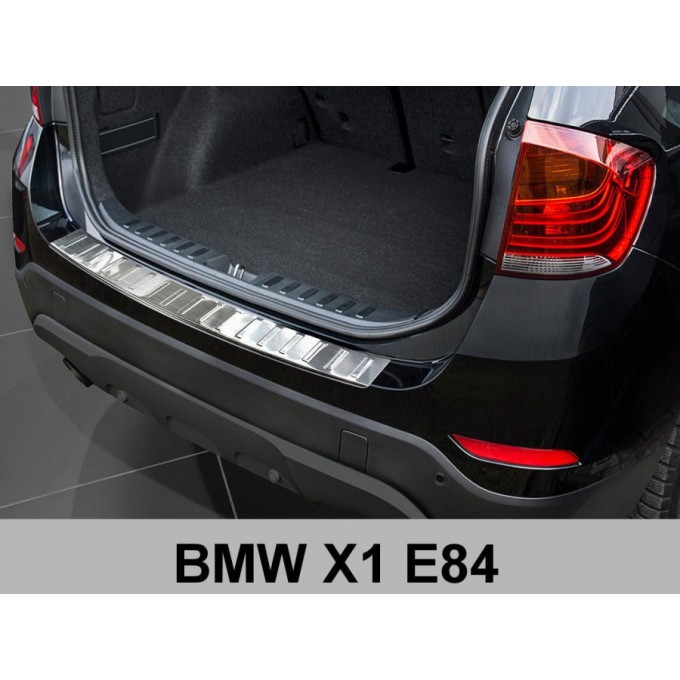AVISA Ochranná lišta hrany kufru - BMW X1 (E84) r.v. 2012-2015 (5 dveří)