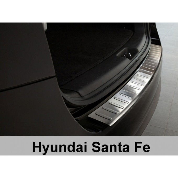 AVISA Ochranná lišta hrany kufru - Hyundai Santa Fé r.v. 2010-2012